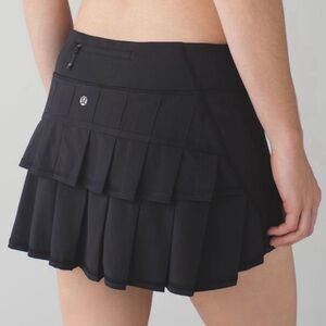 Lululemon Pace Setter black athletic skirt, size 8 Tall